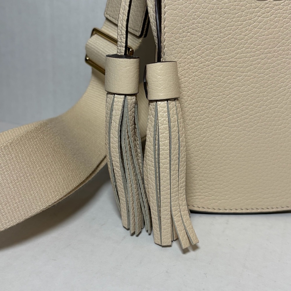 Tory Burch Thea Phone Crossbody Bag Beige Leather Shoulder Purse Tassel Logo - Picture 2 of 6